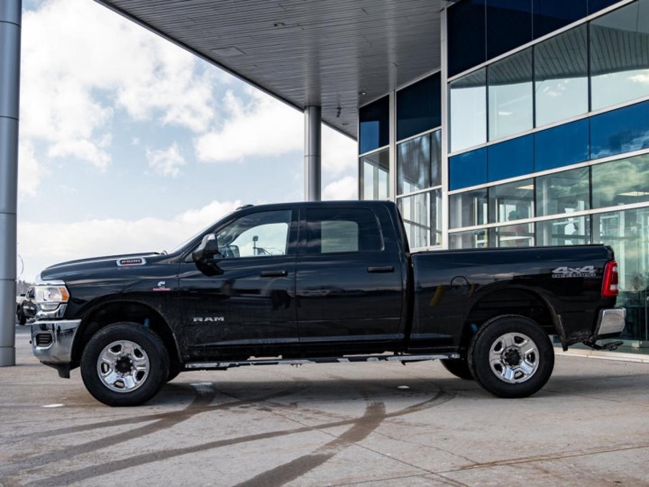 2020 RAM 2500 Tradesman Photo4