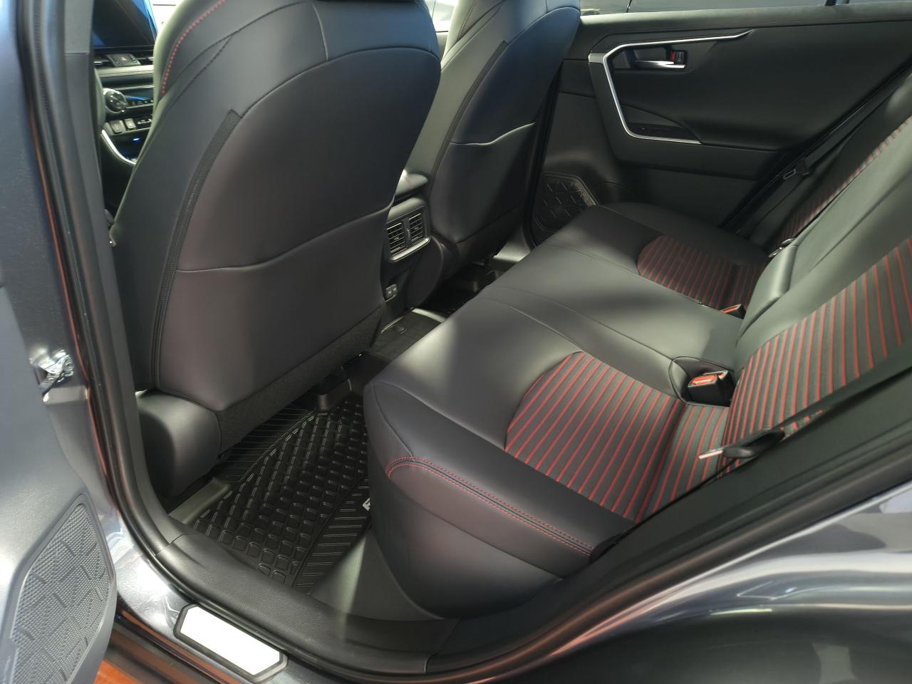 2025 Toyota RAV4 Plug-In Hybrid XSE AWD Photo0