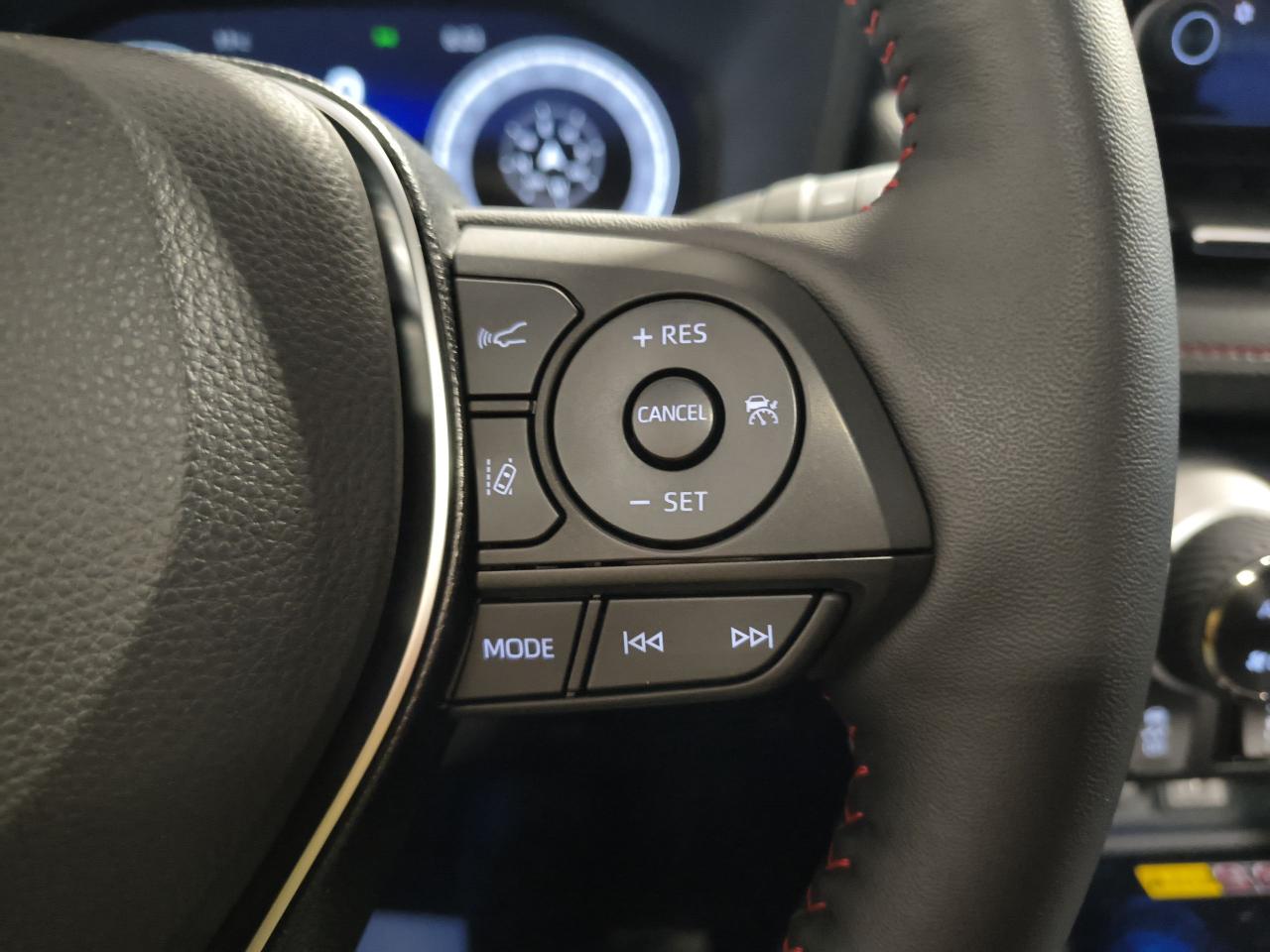 2025 Toyota RAV4 Plug-In Hybrid XSE AWD Photo0