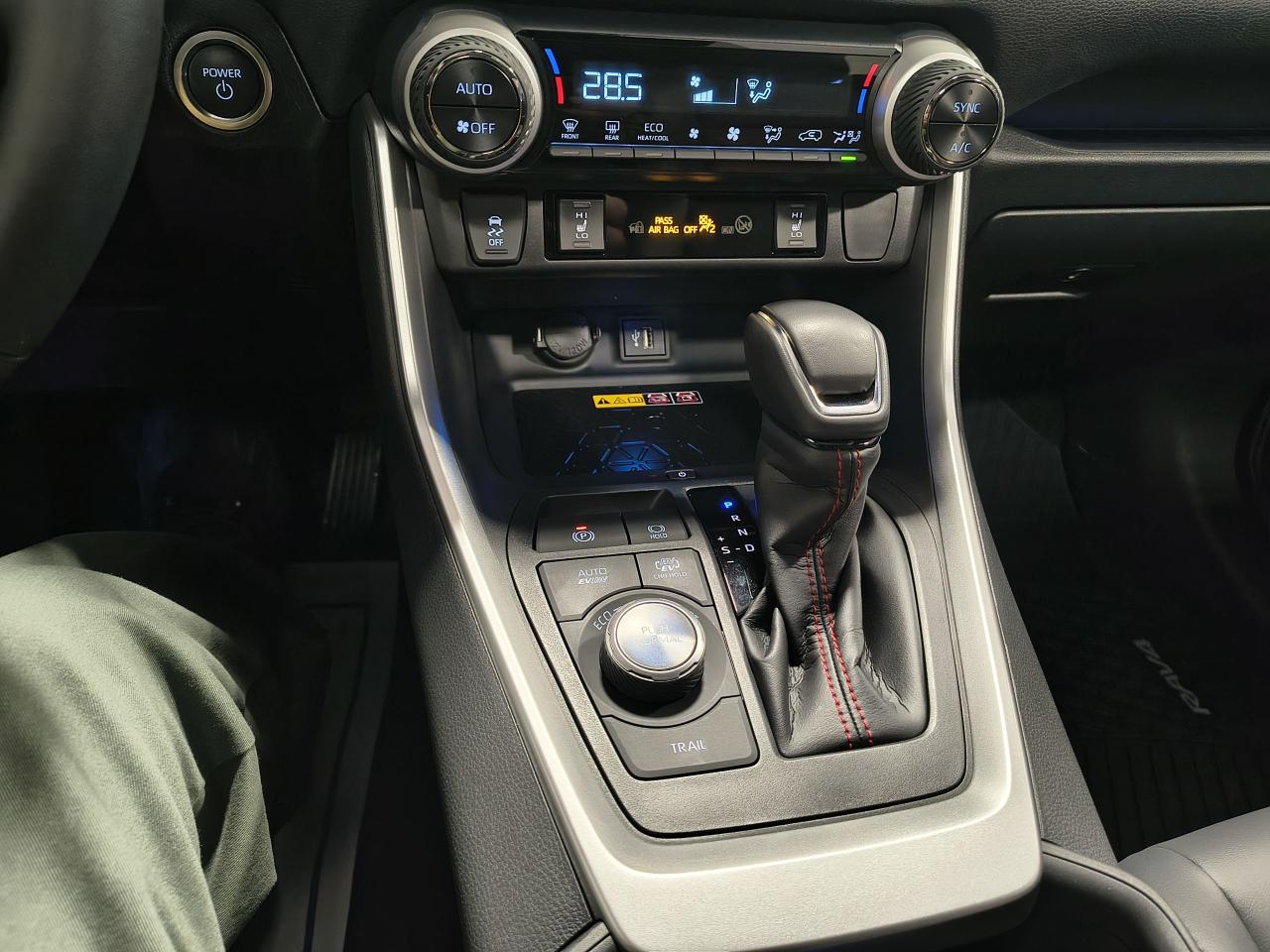 2025 Toyota RAV4 Plug-In Hybrid XSE AWD Photo0