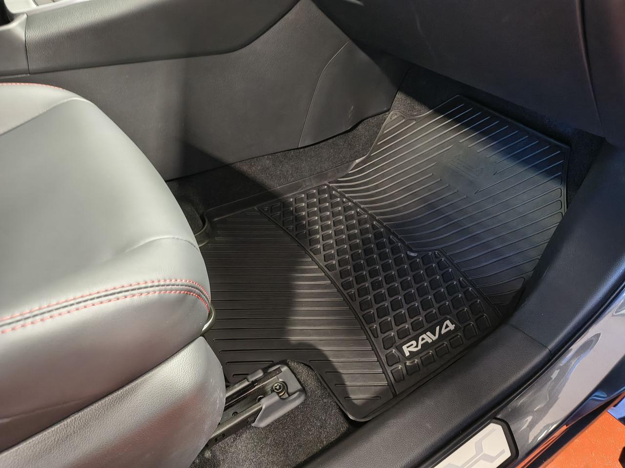 2025 Toyota RAV4 Plug-In Hybrid XSE AWD Photo0