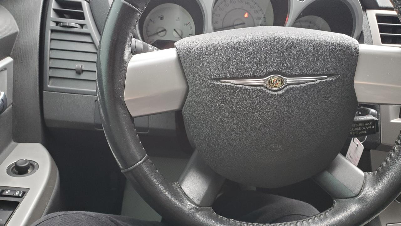 2009 Chrysler Sebring Touring Photo