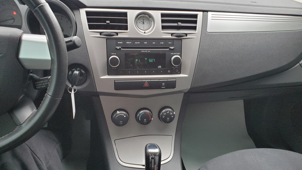 2009 Chrysler Sebring Touring Photo