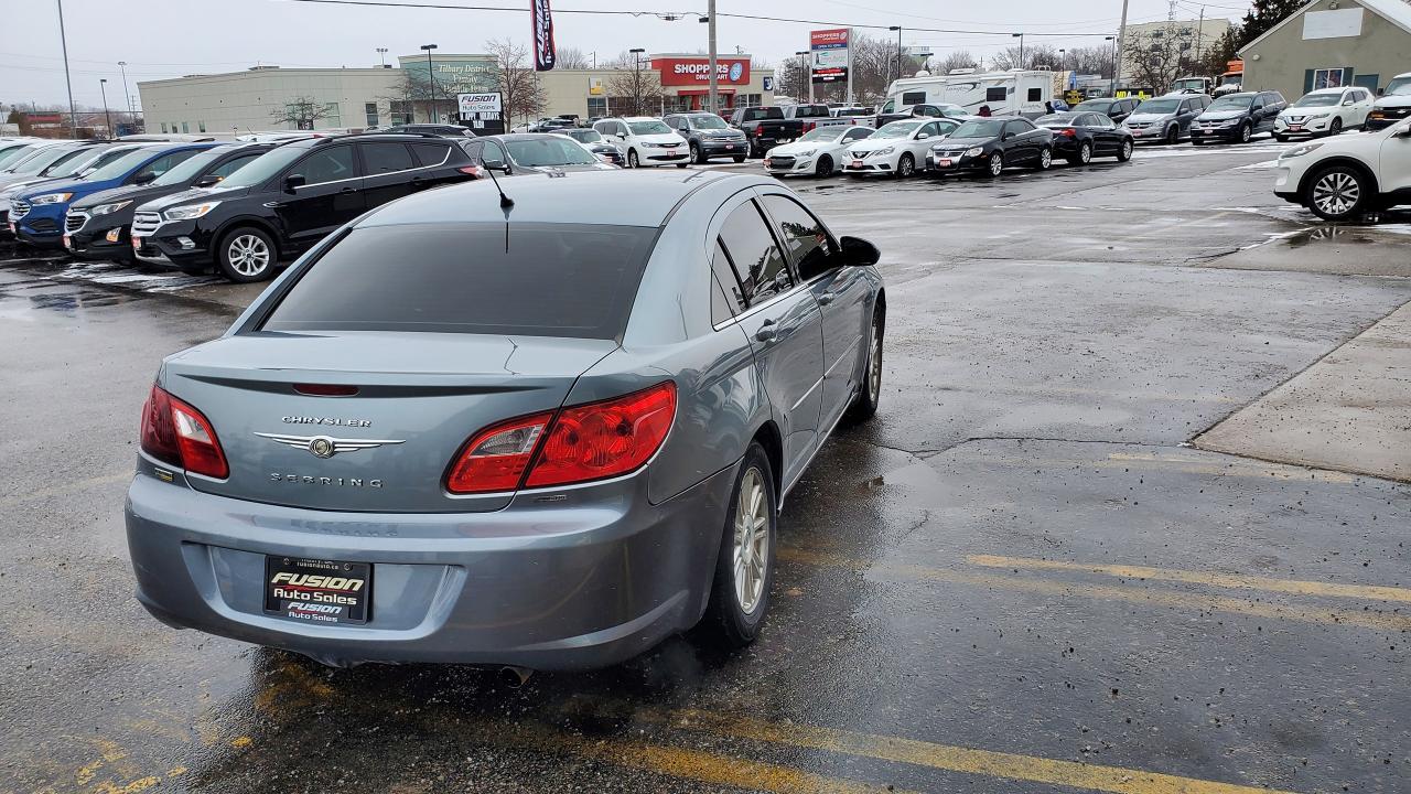 2009 Chrysler Sebring Touring Photo