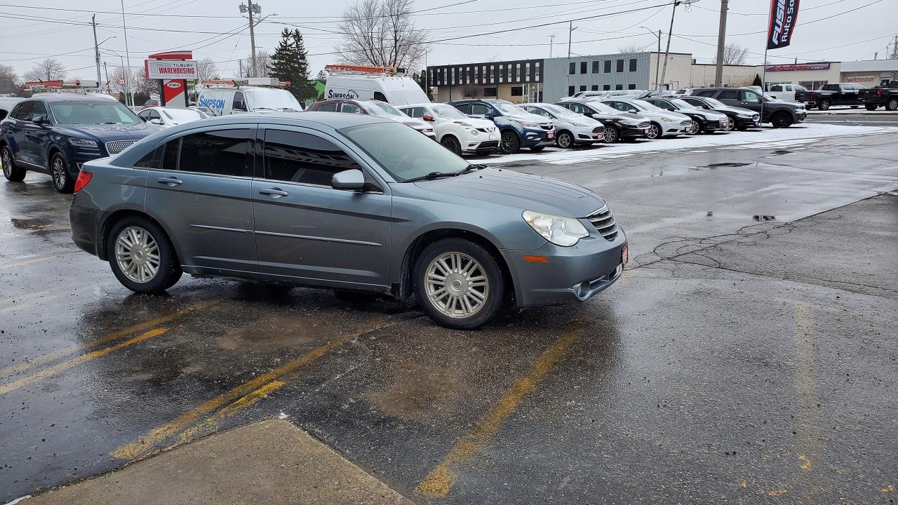 2009 Chrysler Sebring Touring Photo