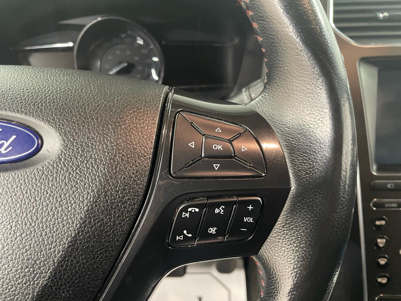 2018 Ford Explorer SPORT Photo36