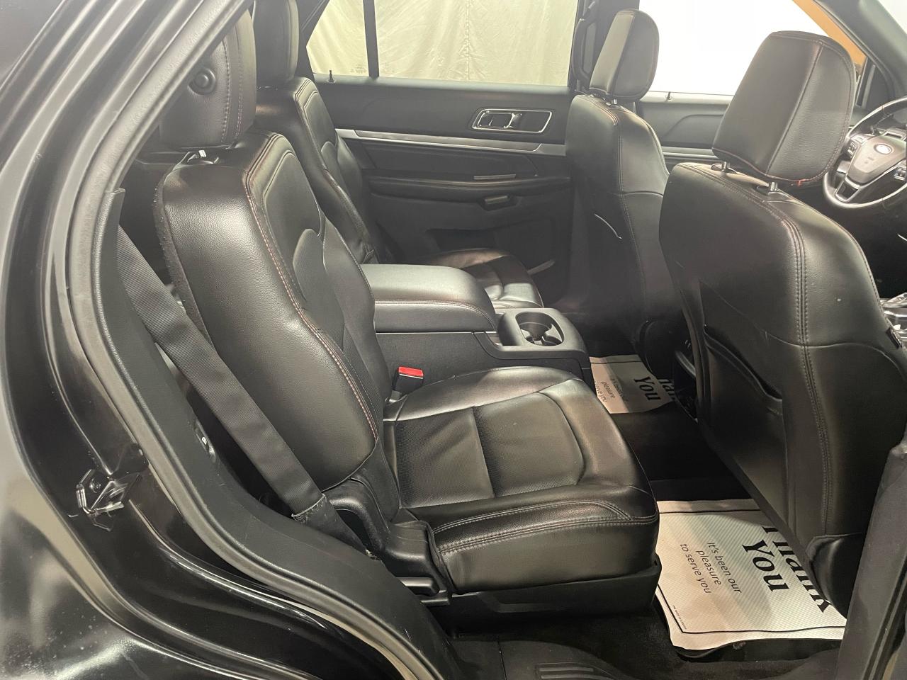 2018 Ford Explorer SPORT Photo10