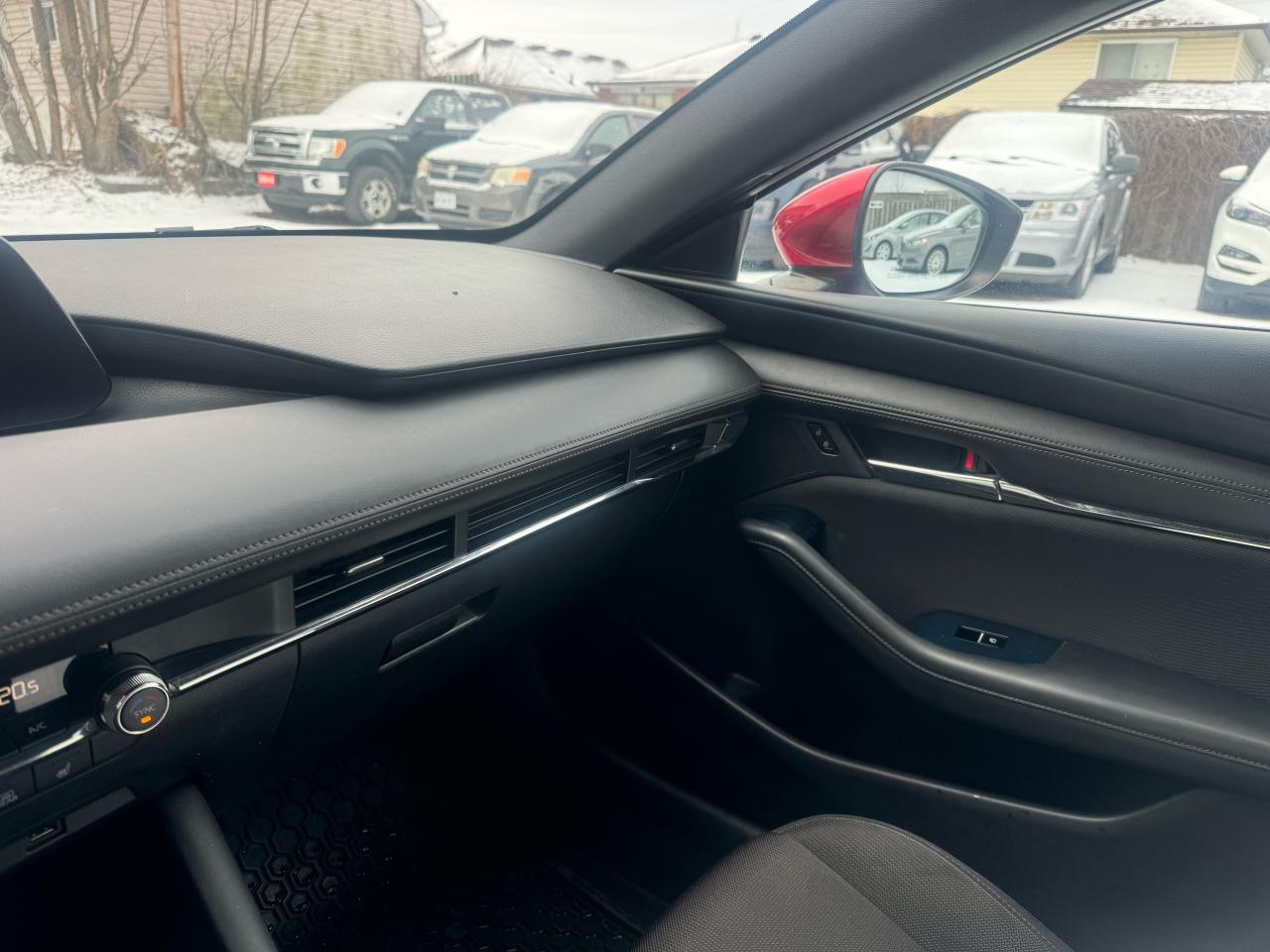 2019 Mazda MAZDA3 GS Photo