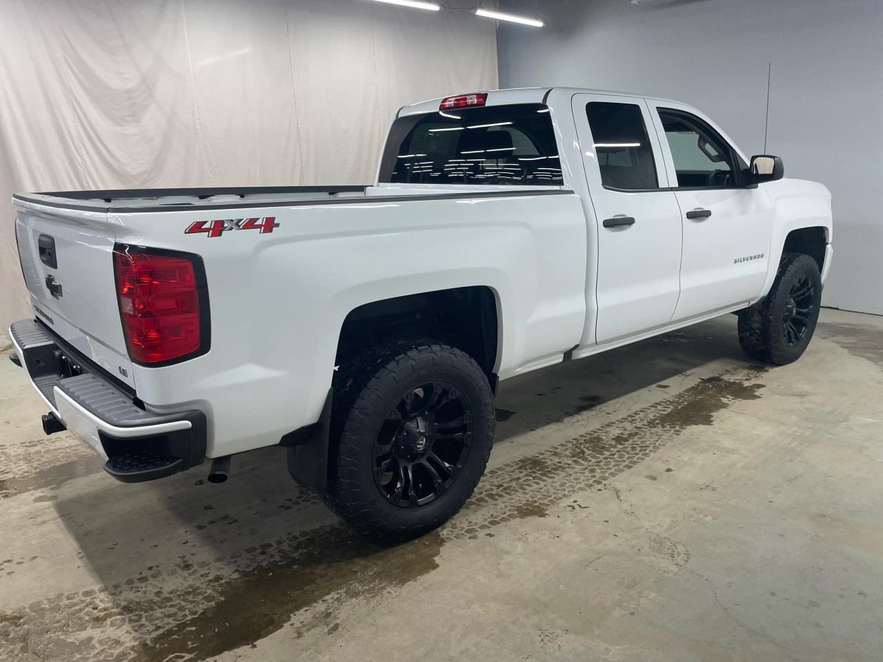 2019 Chevrolet Silverado 1500 Custom Photo7