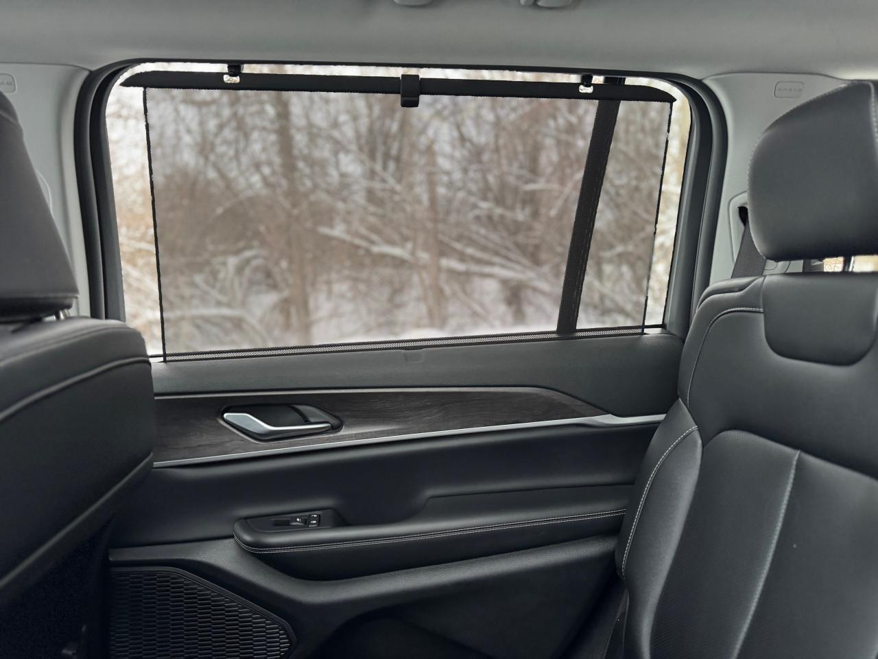 2023 Jeep Grand Cherokee L Limited Panoramic Roof | Clean CarFax Photo