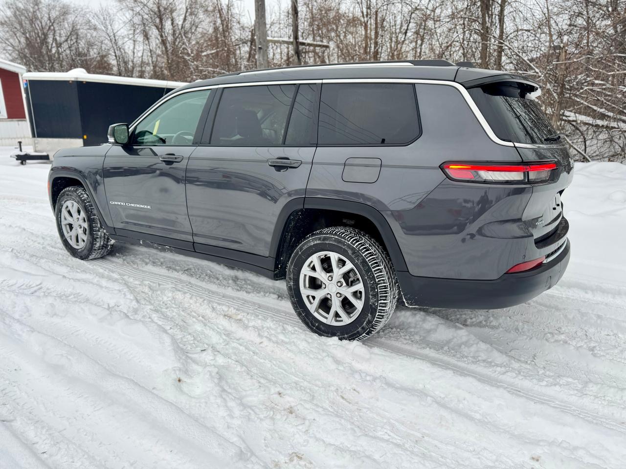 2023 Jeep Grand Cherokee L Limited Panoramic Roof | Clean CarFax Photo