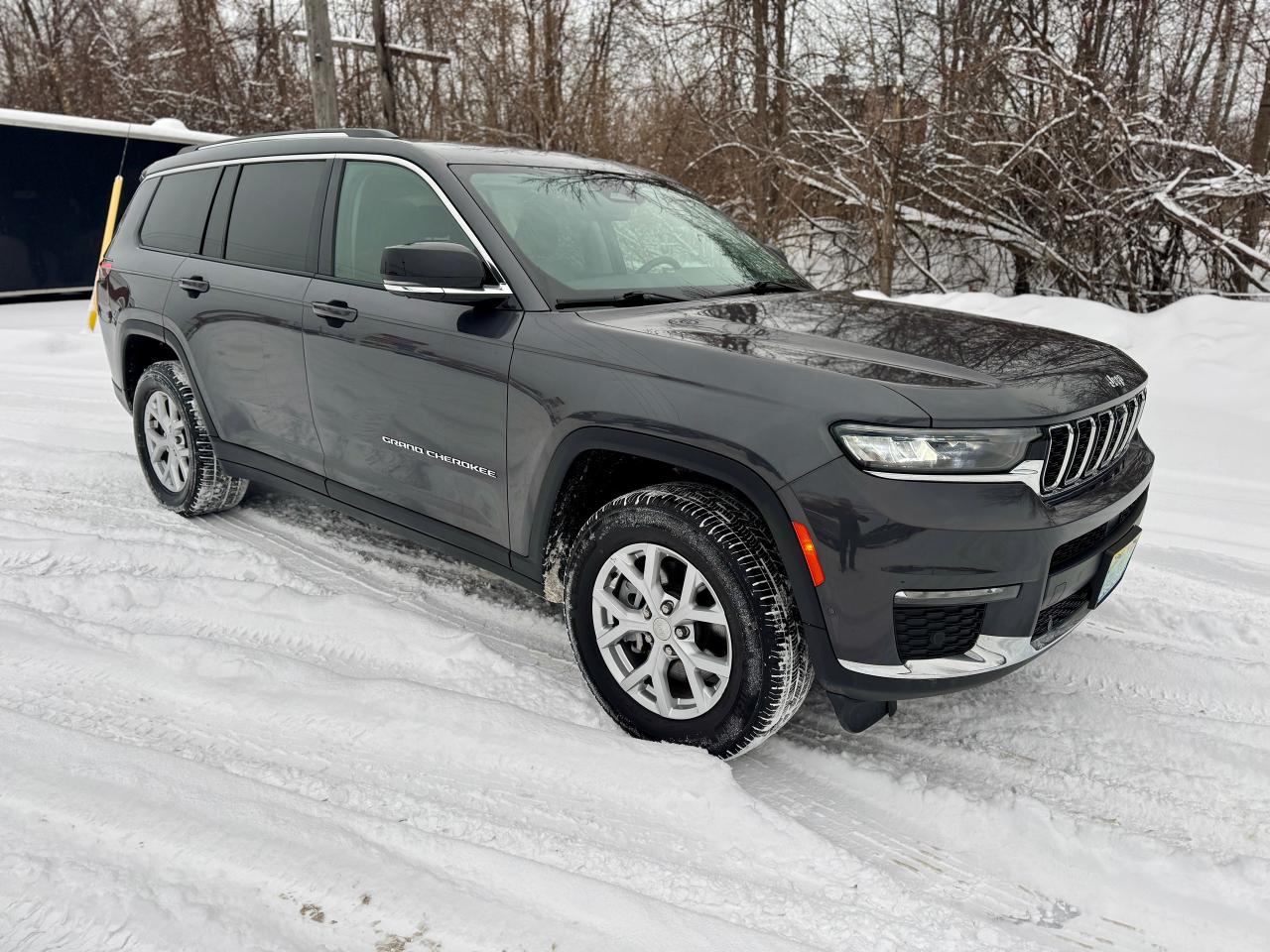 2023 Jeep Grand Cherokee L Limited Panoramic Roof | Clean CarFax Photo