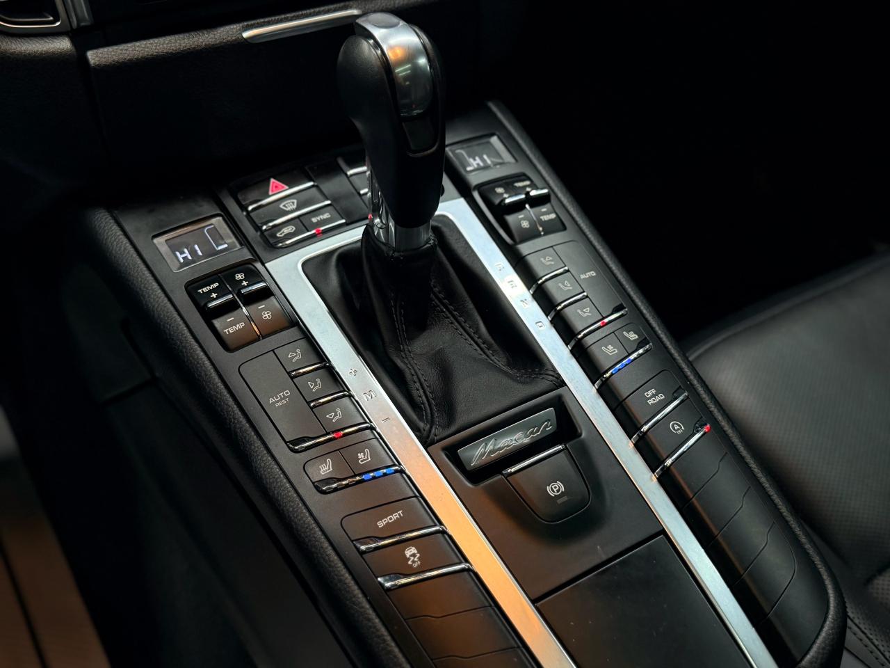 2016 Porsche Macan S|NAV|BACKUP|PANO|LKA|CHRONO|BOSE|CLEAN CARFAX| Photo