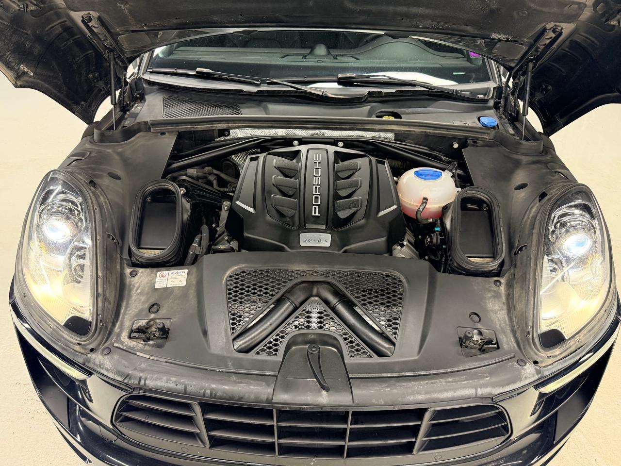 2016 Porsche Macan S|NAV|BACKUP|PANO|LKA|CHRONO|BOSE|CLEAN CARFAX| Photo