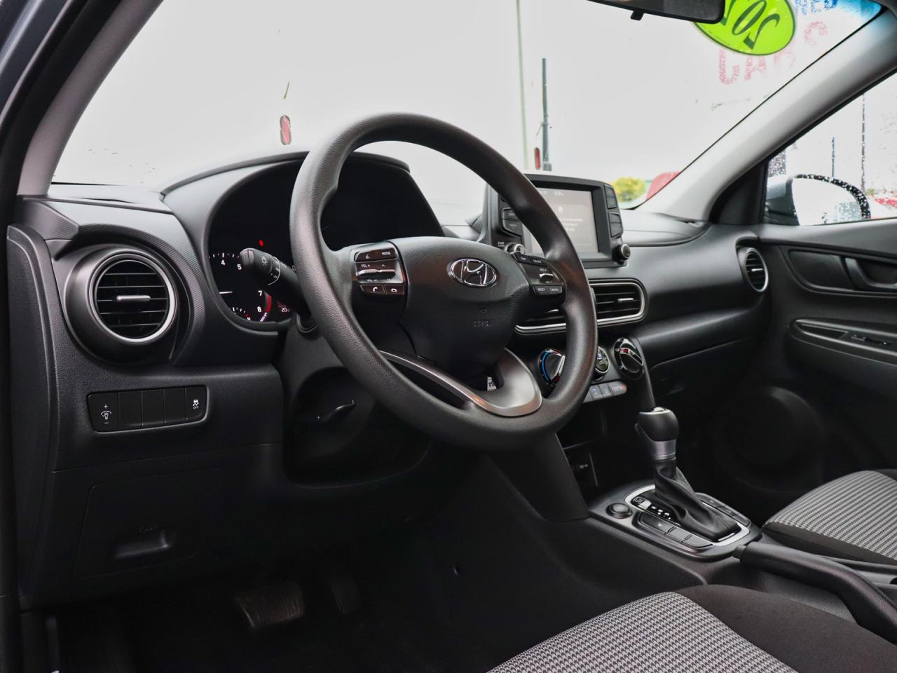 2021 Hyundai KONA Essential Photo