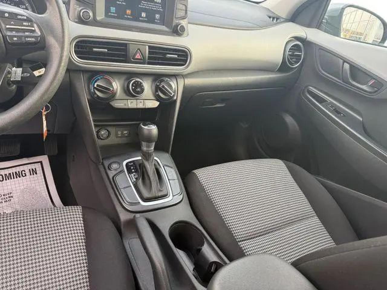 2021 Hyundai KONA Essential Photo