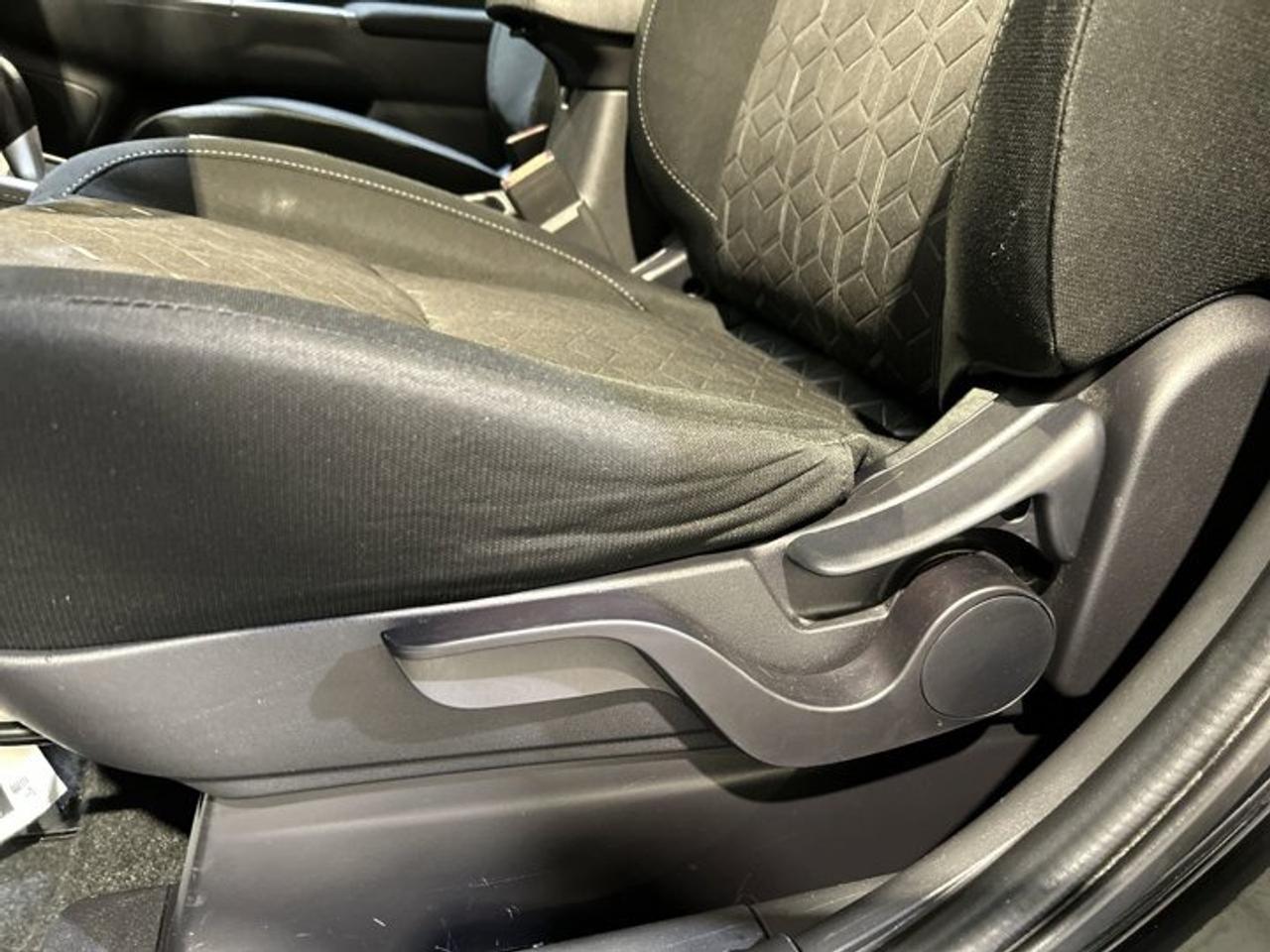 2023 Mitsubishi RVR ES AWC Photo