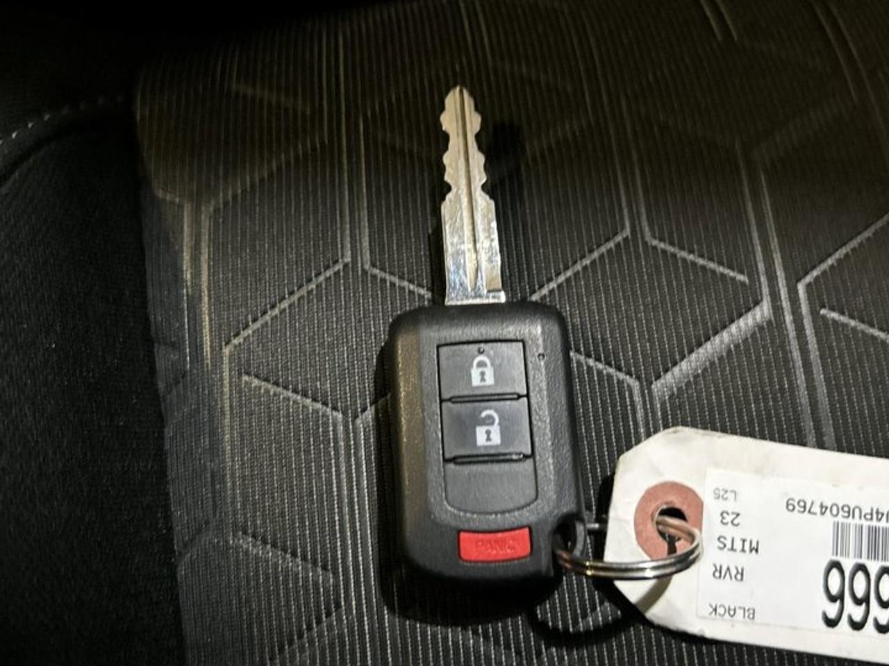 2023 Mitsubishi RVR ES AWC Photo