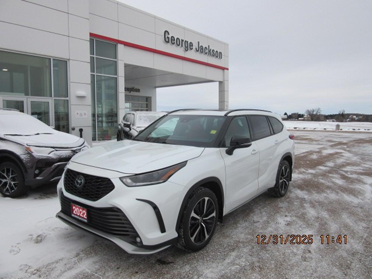 2022 Toyota Highlander XSE Photo0