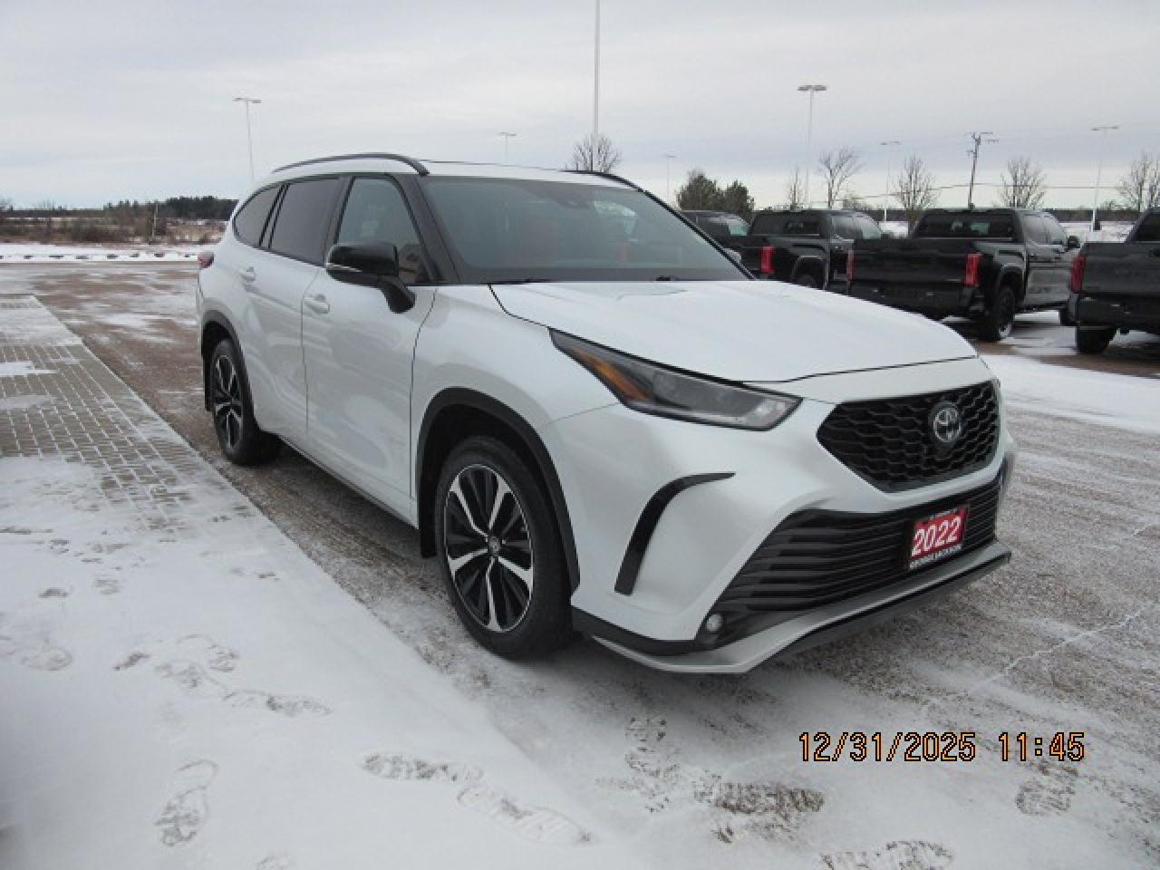 2022 Toyota Highlander XSE Photo