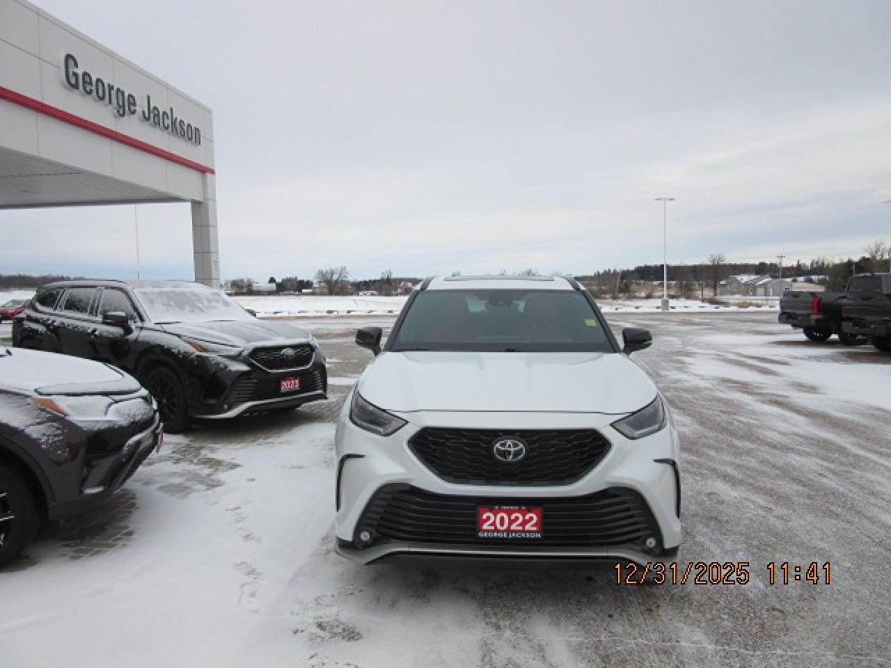 2022 Toyota Highlander XSE Photo