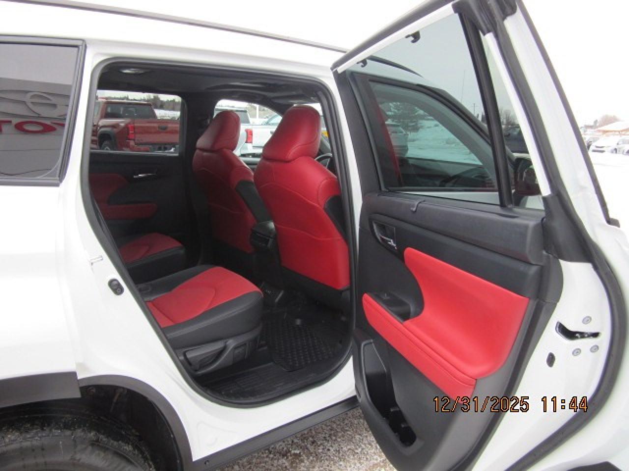 2022 Toyota Highlander XSE Photo