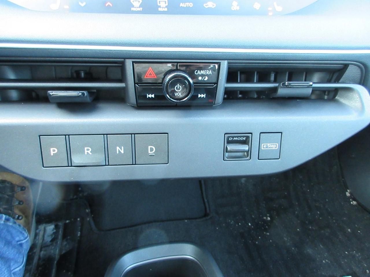 2026 Nissan Leaf SV+ Photo