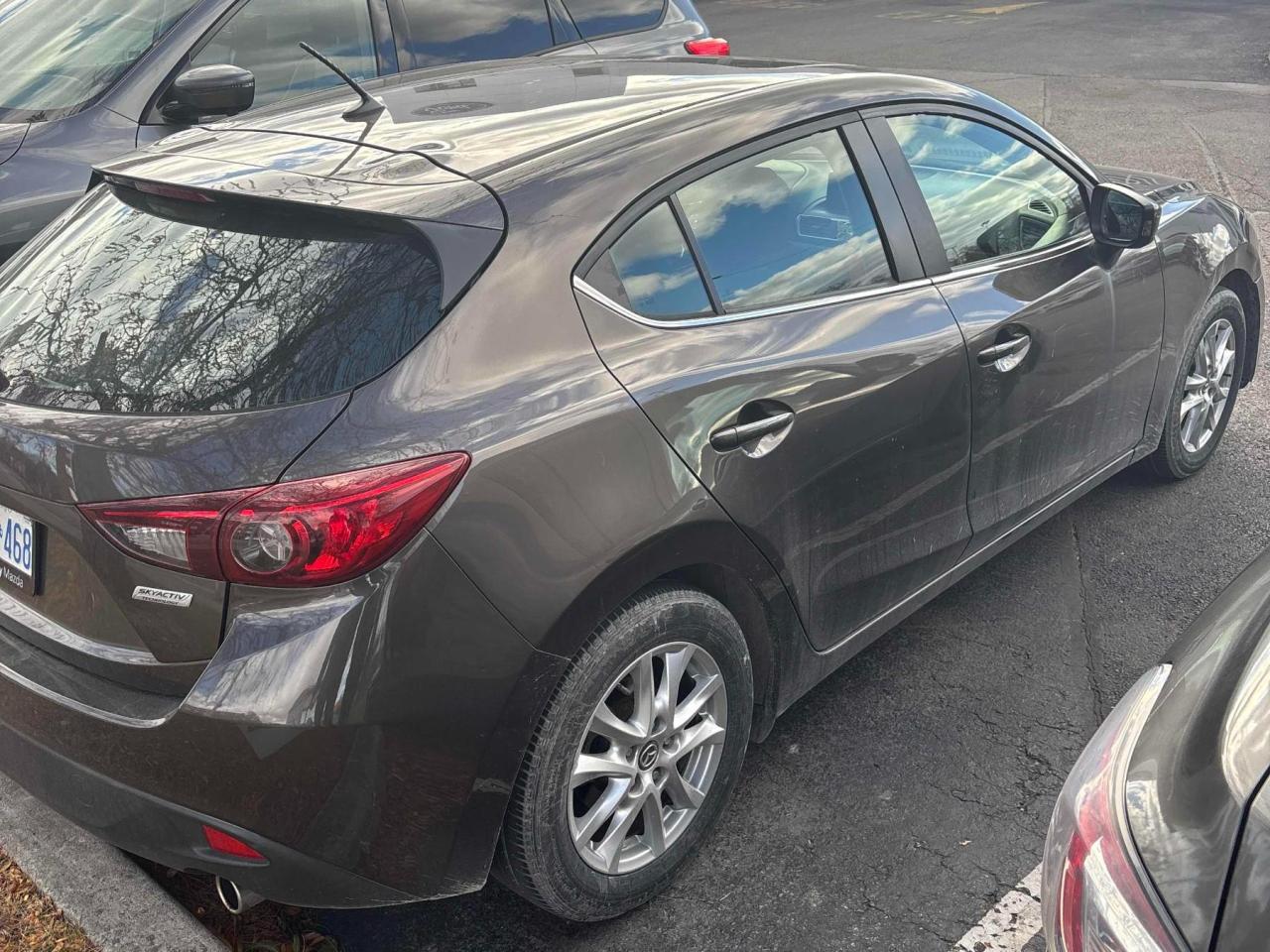 2016 Mazda MAZDA3 GS Sunroof | Backup Camera | Heated Seats | Bluetooth Photo