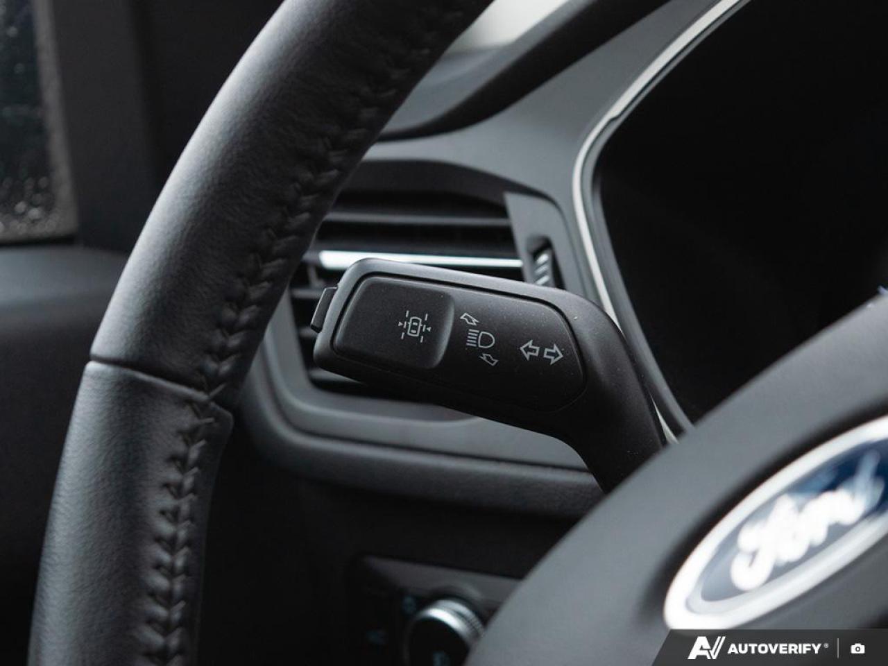 2021 Ford Escape SEL Photo