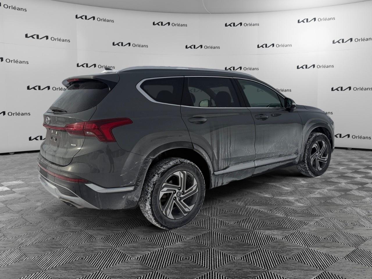 2022 Hyundai Santa Fe Preferred AWD Photo