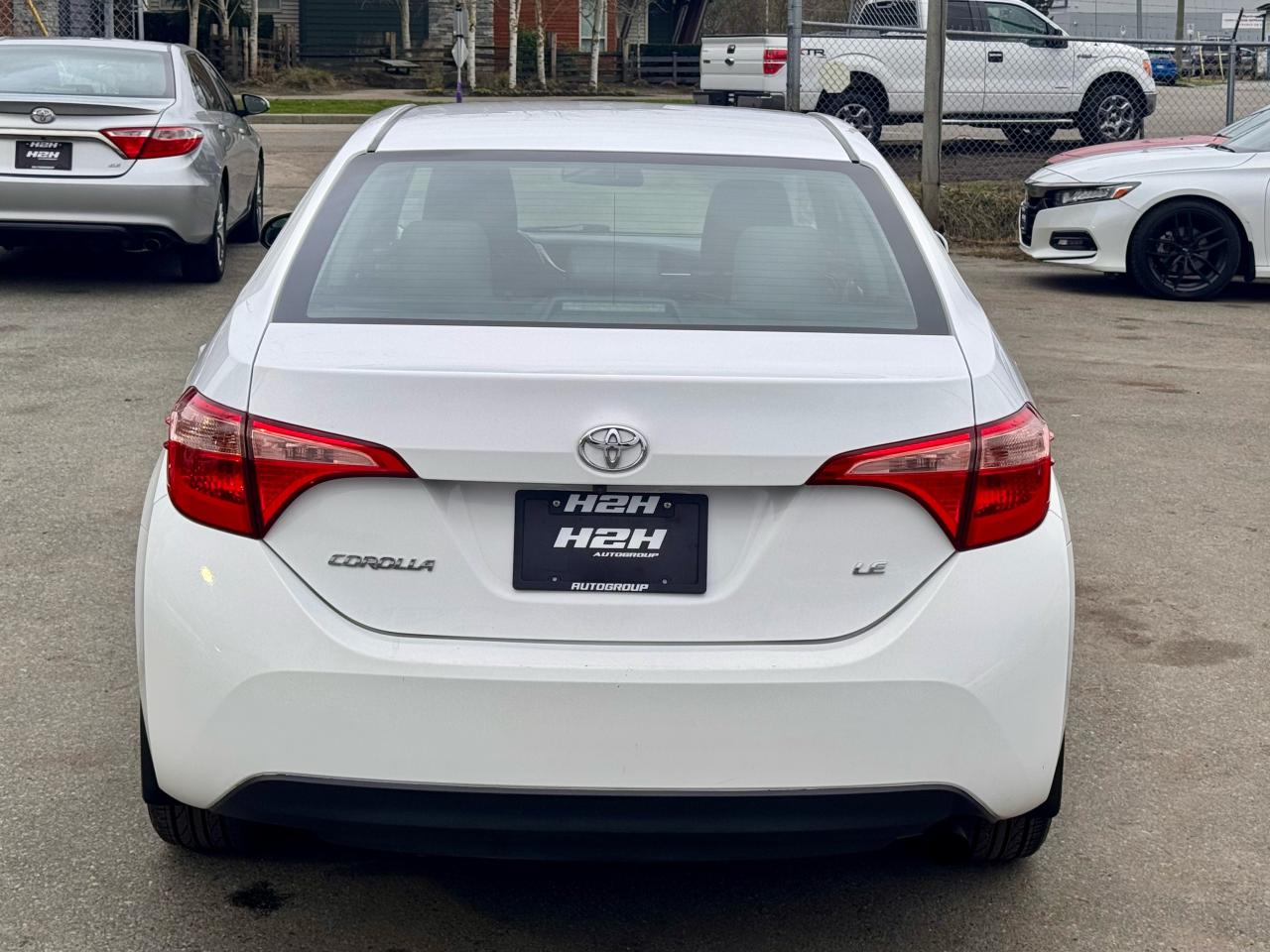 2018 Toyota Corolla FINANCING AVAILABLE Photo6