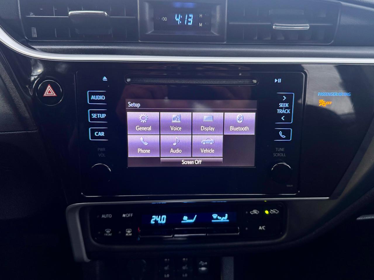 2018 Toyota Corolla FINANCING AVAILABLE Photo13