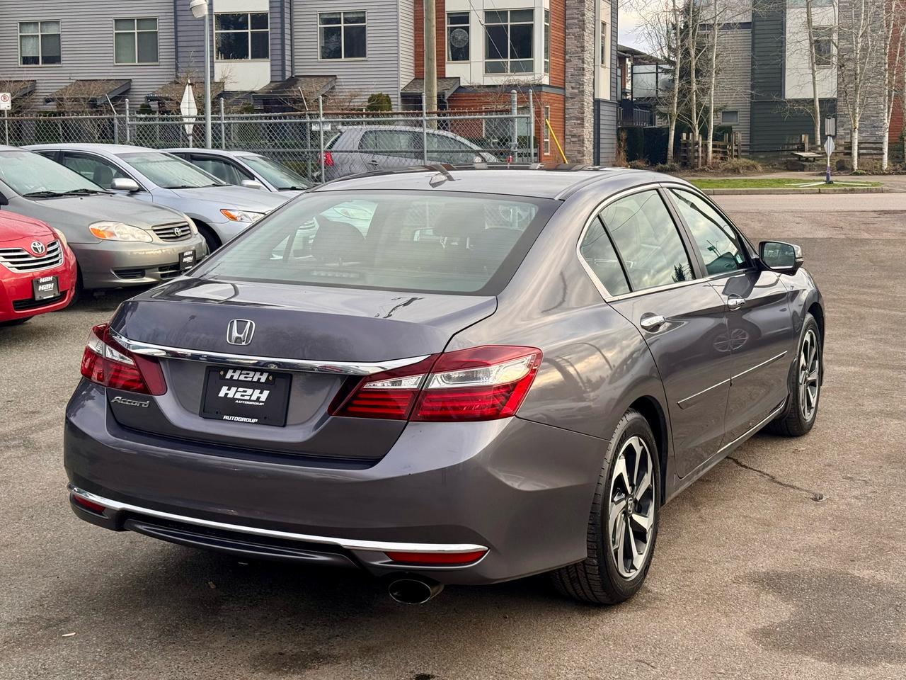 2016 Honda Accord FINANCING AVAILABLE Photo5