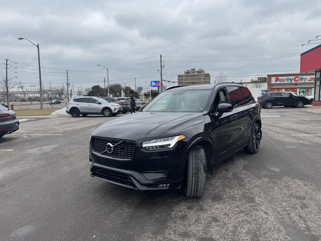 2022 Volvo XC90 T6 AWD R-DESIGN 7 PASS LEATHER PANO/ROOF NAV Photo