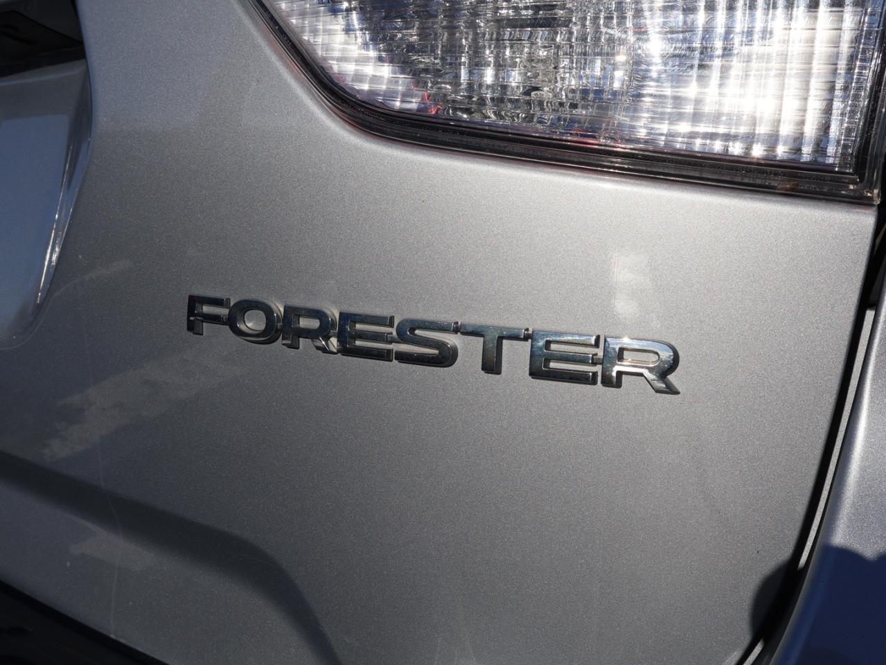 2022 Subaru Forester TOURING AWD CERTIFIED *1 OWNER*ACCIDENT FREE*SUBARU MAINTAIN* CAMERA BLUETOOTH HEATED SEATS CRUISE ALLOYS Photo