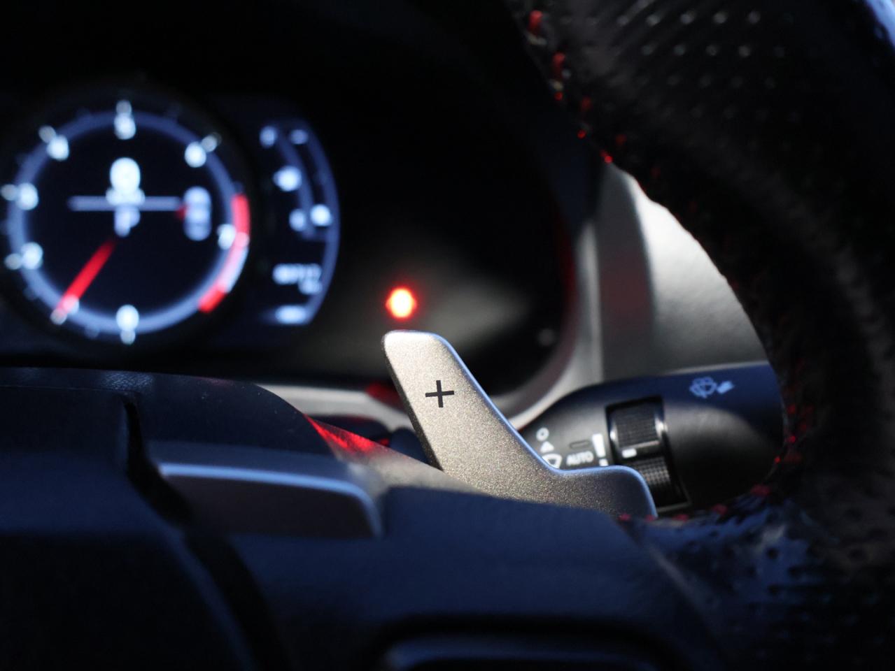 2017 Lexus RC 350 F-SPORT AWD CERTIFIED CAMERA NAV BLUETOOTH LEATHER COOL/HEAT SEAT/STEERING SUNROOF CRUISE ALLOYS Photo