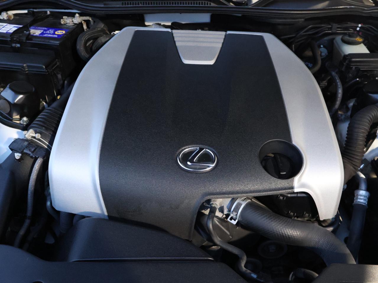 2017 Lexus RC 350 F-SPORT AWD CERTIFIED CAMERA NAV BLUETOOTH LEATHER COOL/HEAT SEAT/STEERING SUNROOF CRUISE ALLOYS Photo