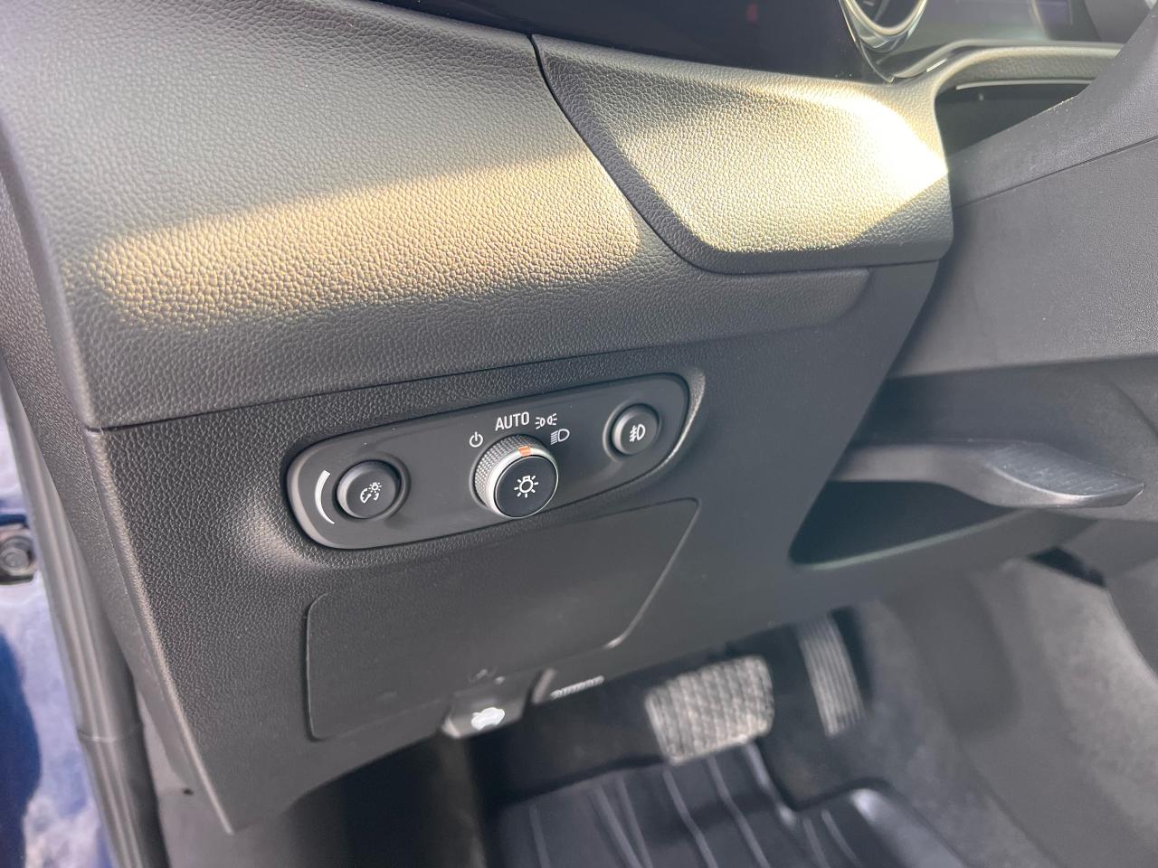 2022 Buick Encore GX AWD 4dr Select Photo