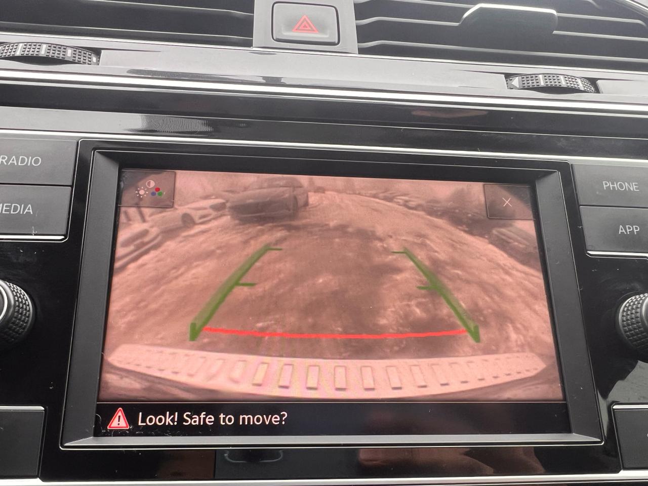 2019 Volkswagen Tiguan Trendline 4Motion Photo