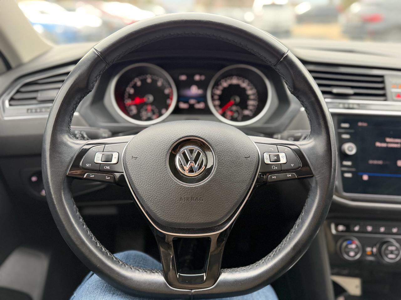 2018 Volkswagen Tiguan 4Motion/ Leather/ 7 Seater Photo