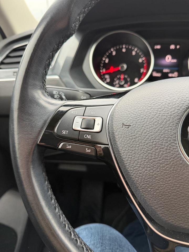 2018 Volkswagen Tiguan 4Motion/ Leather/ 7 Seater Photo