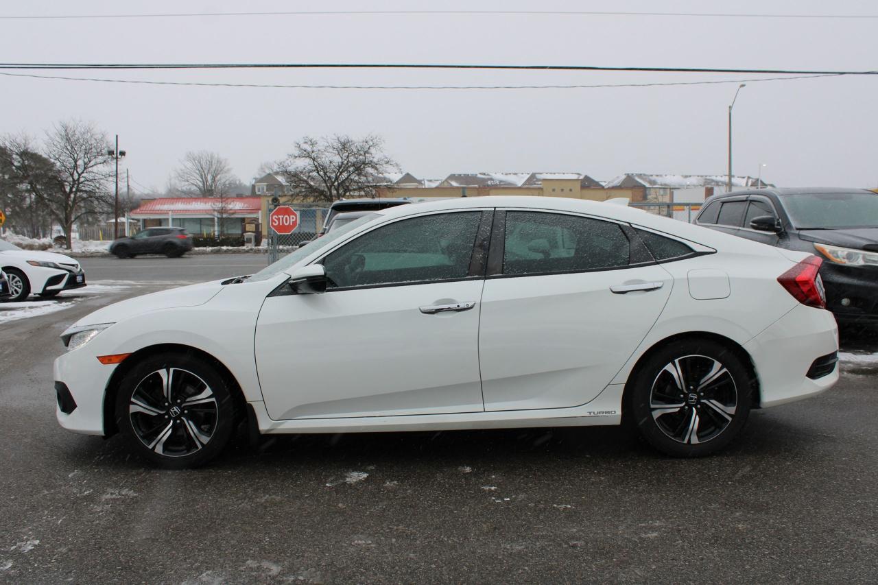 2017 Honda Civic Touring Photo