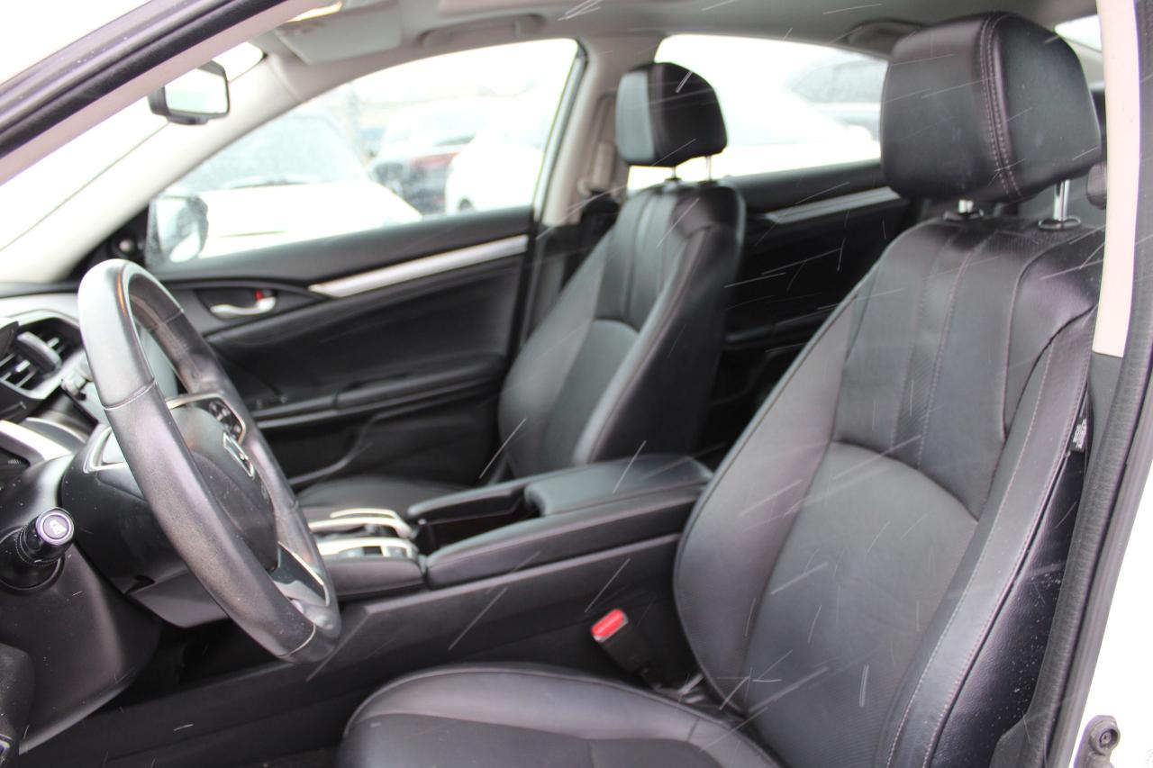 2017 Honda Civic Touring Photo