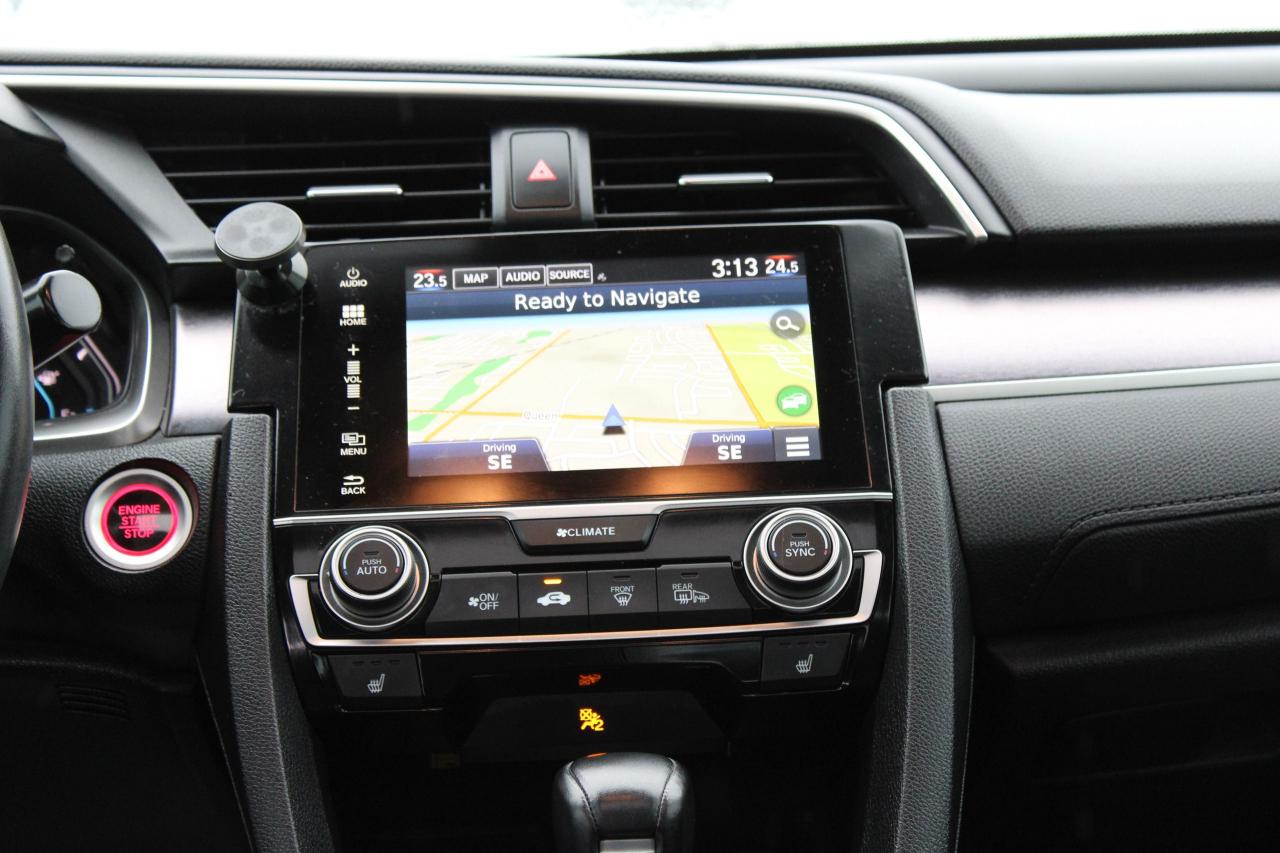 2017 Honda Civic Touring Photo