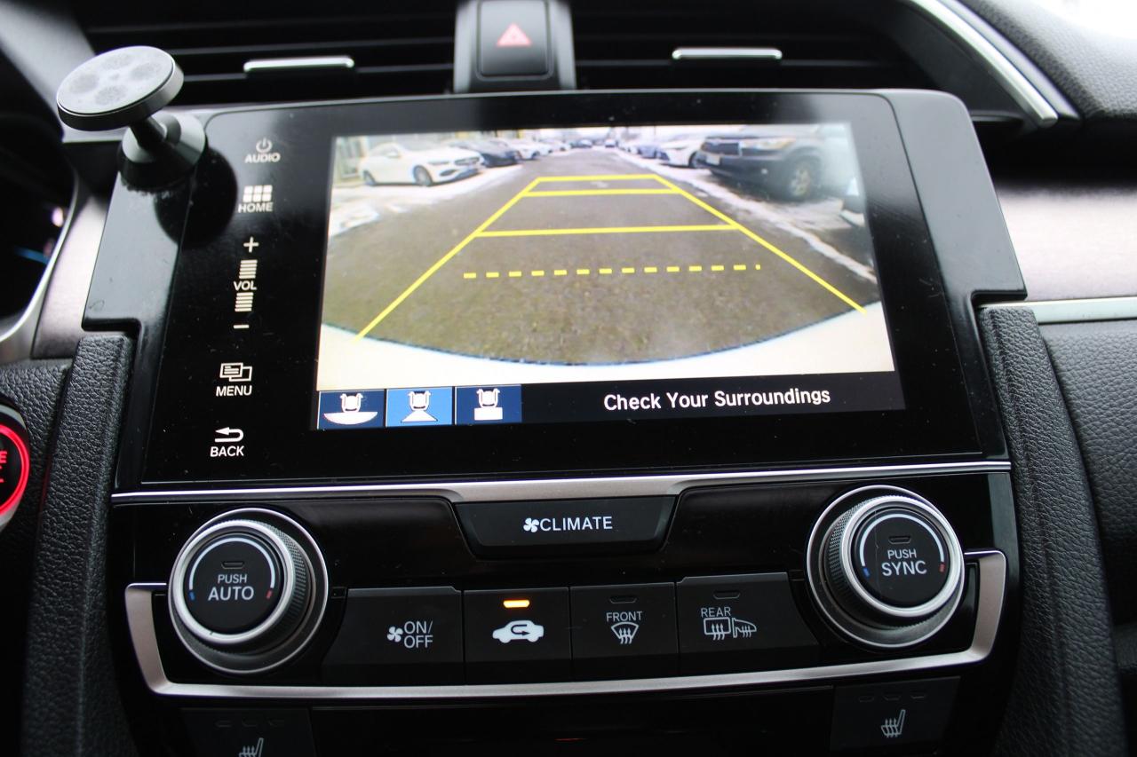 2017 Honda Civic Touring Photo