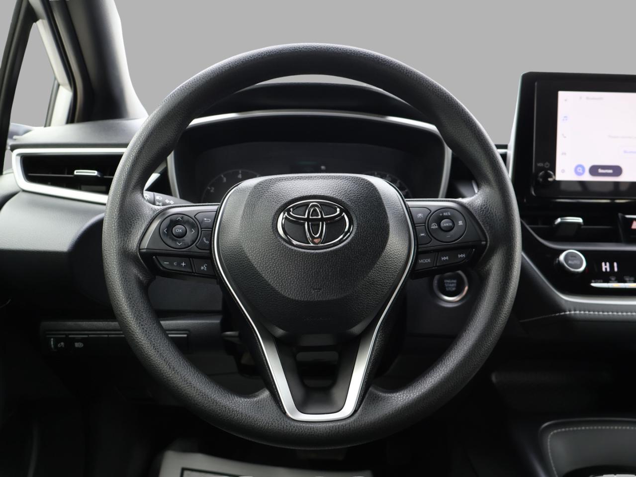 2023 Toyota Corolla SE Hatchback CERTIFIED *1 OWNER*ACCIDENT FREE* CAMERA BLUETOOTH CRUISE ALLOYS Photo