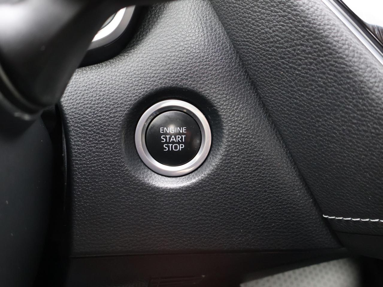 2023 Toyota Corolla SE Hatchback CERTIFIED *1 OWNER*ACCIDENT FREE* CAMERA BLUETOOTH CRUISE ALLOYS Photo