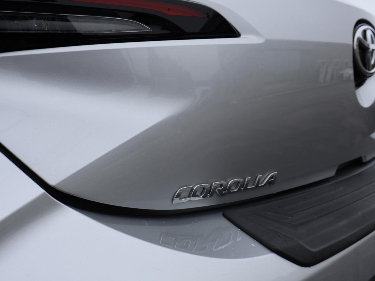 2023 Toyota Corolla SE Hatchback CERTIFIED *1 OWNER*ACCIDENT FREE* CAMERA BLUETOOTH CRUISE ALLOYS Photo