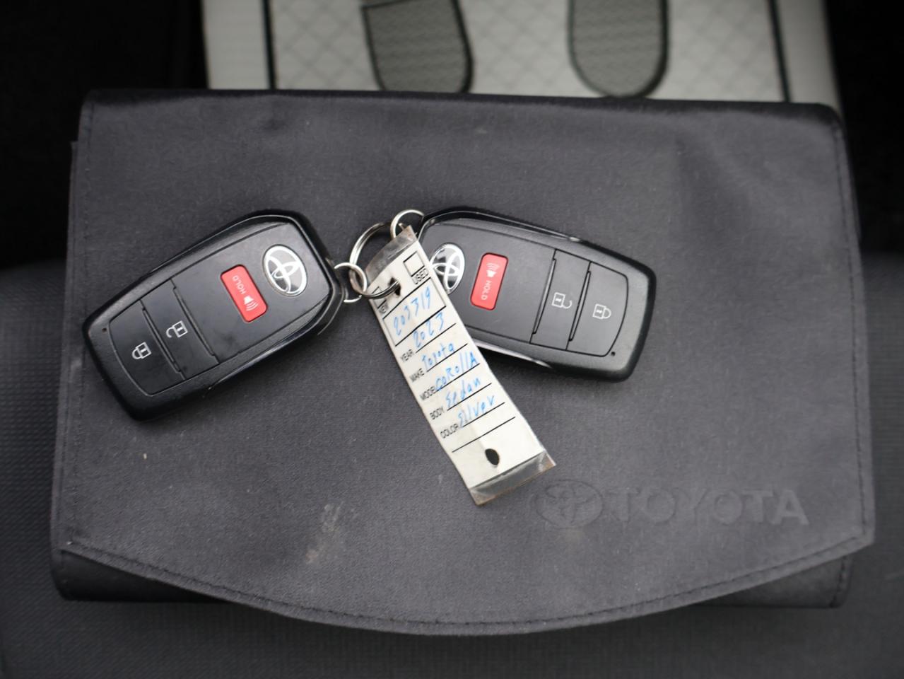 2023 Toyota Corolla SE Hatchback CERTIFIED *1 OWNER*ACCIDENT FREE* CAMERA BLUETOOTH CRUISE ALLOYS Photo