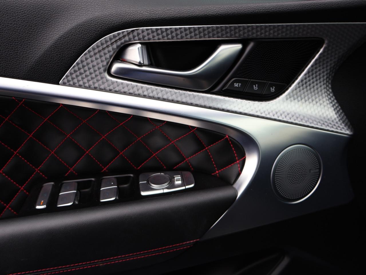 2023 Genesis G70 3.3T SPORT AWD CERTIFIED *1 OWNER* CAMERA NAV BLUETOOTH LEATHER COOL/HEAT SEAT/STEERING SUNROOF CRUISE ALLOYS Photo